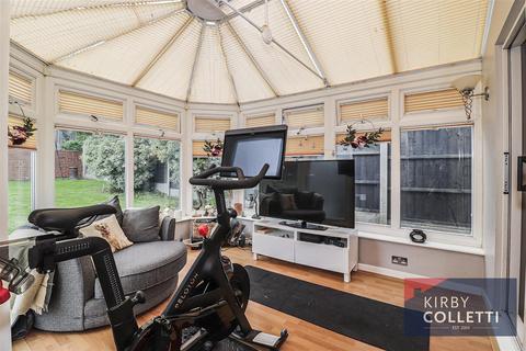 25 Bloomfield Road, Cheshunt, Waltham Cross, EN7 6WH
