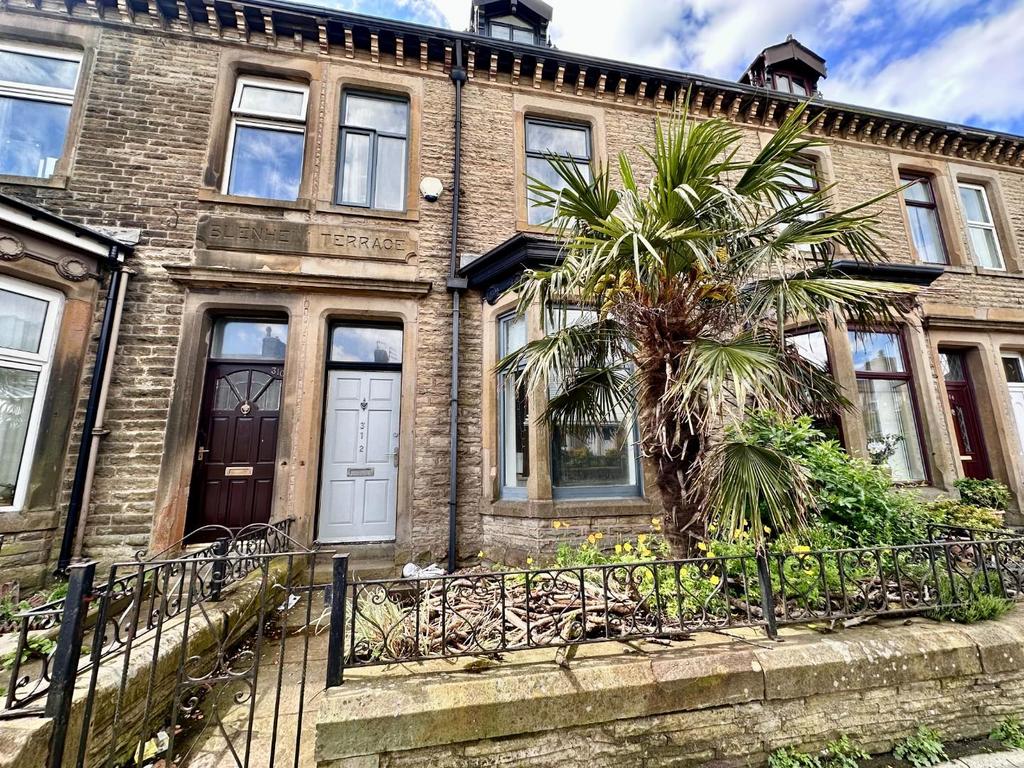 Padiham Road, Burnley 4 bed terraced house for sale £180,000
