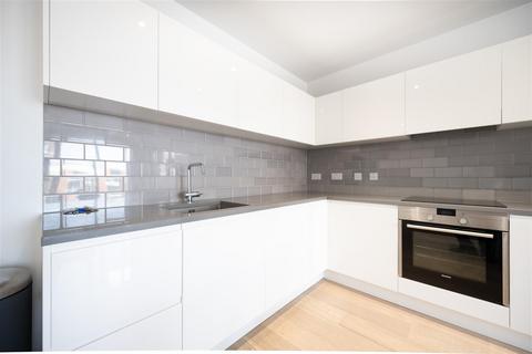 2 bedroom apartment to rent, Fairwater House,1 Bonnet Street, London, E16