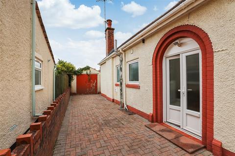2 bedroom detached bungalow for sale, Velindre Road, Whitchurch, CARDIFF
