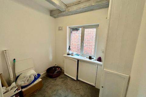 2 bedroom flat to rent, Warwick Road, Solihull