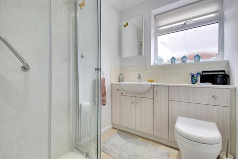 5 Wadhurst Drive, Goring By Sea, Worthing, BN12 4XA