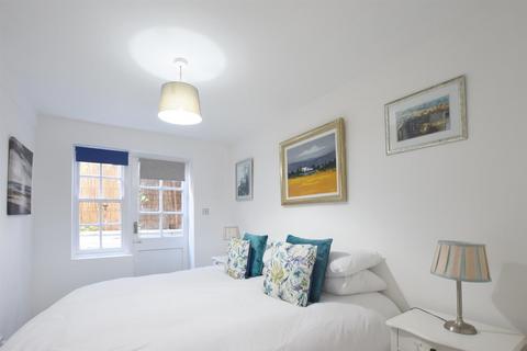 2 bedroom flat to rent, Marina, St. Leonards-On-Sea TN38
