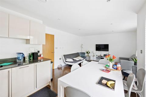 2 bedroom apartment to rent, Freda Street, London