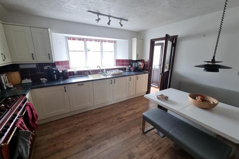 5 bedroom barn conversion to rent, Waterpath, Wellington TA21