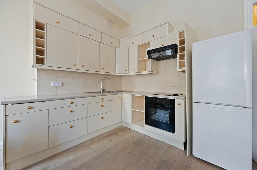 FBL - Addison Gardens - Kitchen3 (1).JPG