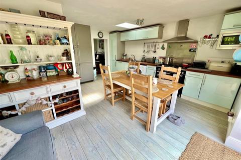 3 bedroom end of terrace house for sale, Freshwater Bay, Isle of Wight