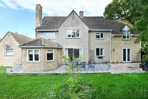 Arkadia Cirencester Road, Fairford, GL7 4BS
