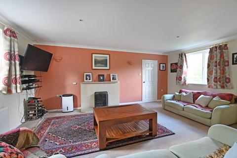 Arkadia Cirencester Road, Fairford, GL7 4BS