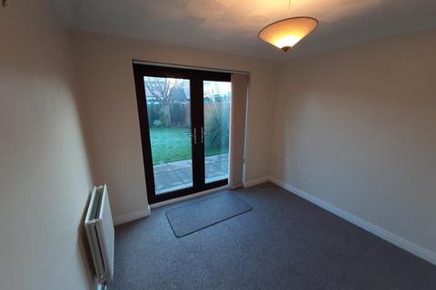 4 bedroom house to rent, CHARTER CLOSE, BOSTON