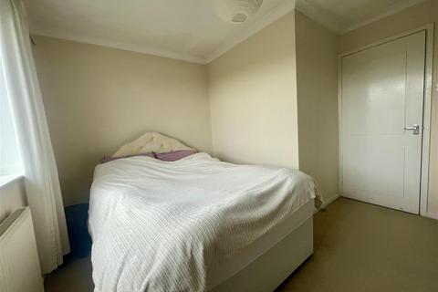 40 Bentham Way, Mapplewell, Barnsley, S75 5QA