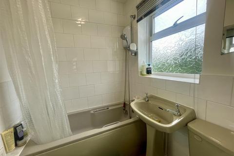 40 Bentham Way, Mapplewell, Barnsley, S75 5QA