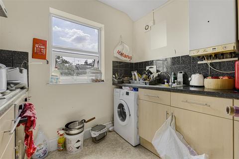 3 bedroom terraced house for sale, Prince Of Wales Avenue, Reading