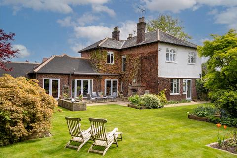5 bedroom detached house for sale, Thornton House & Thornton Cottage, Crewe Road, Nantwich