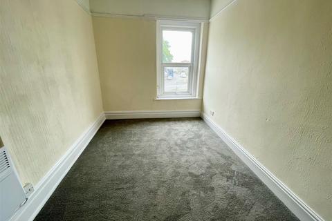 2 bedroom apartment to rent, Park Lane, Swindon