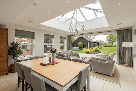 4 bedroom detached house for sale, The Green, Peters Green, Hertfordshire