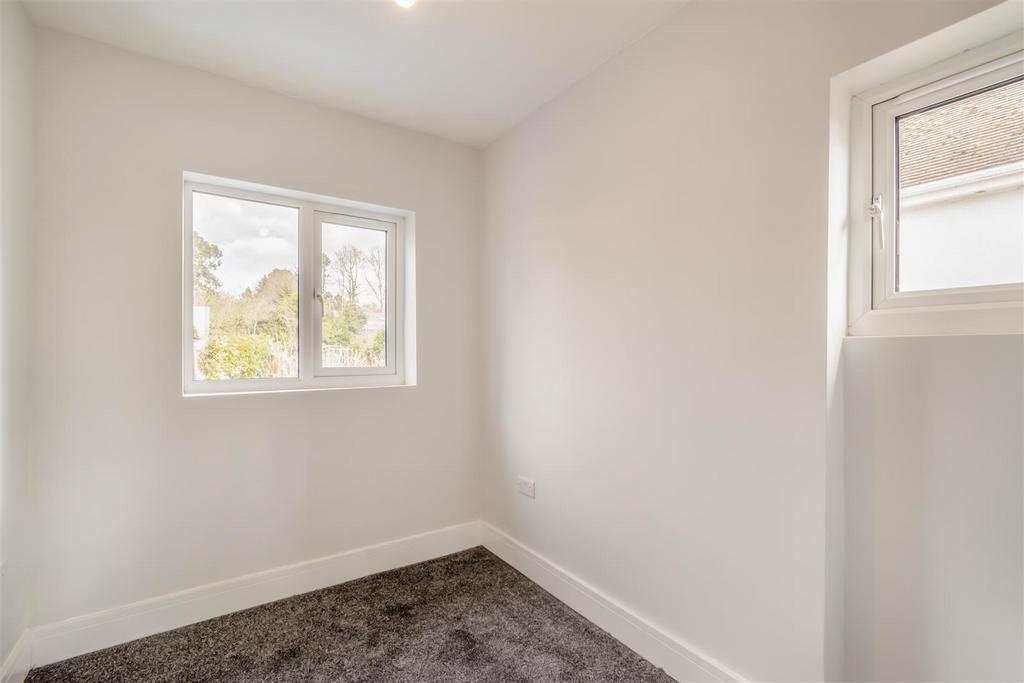 8542260-interior10.jpg