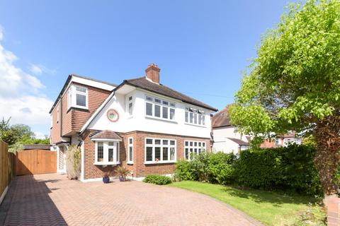 1 Amberley Gardens, Epsom, KT19 0NH