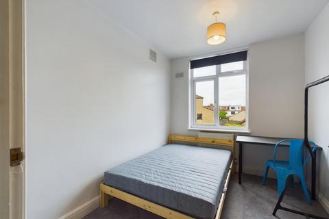 4 bedroom house share to rent, Sandling Avenue, Bristol BS7