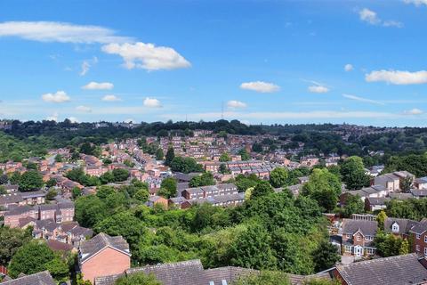 8 Thirlmere Close, Nottingham, NG3 2PX