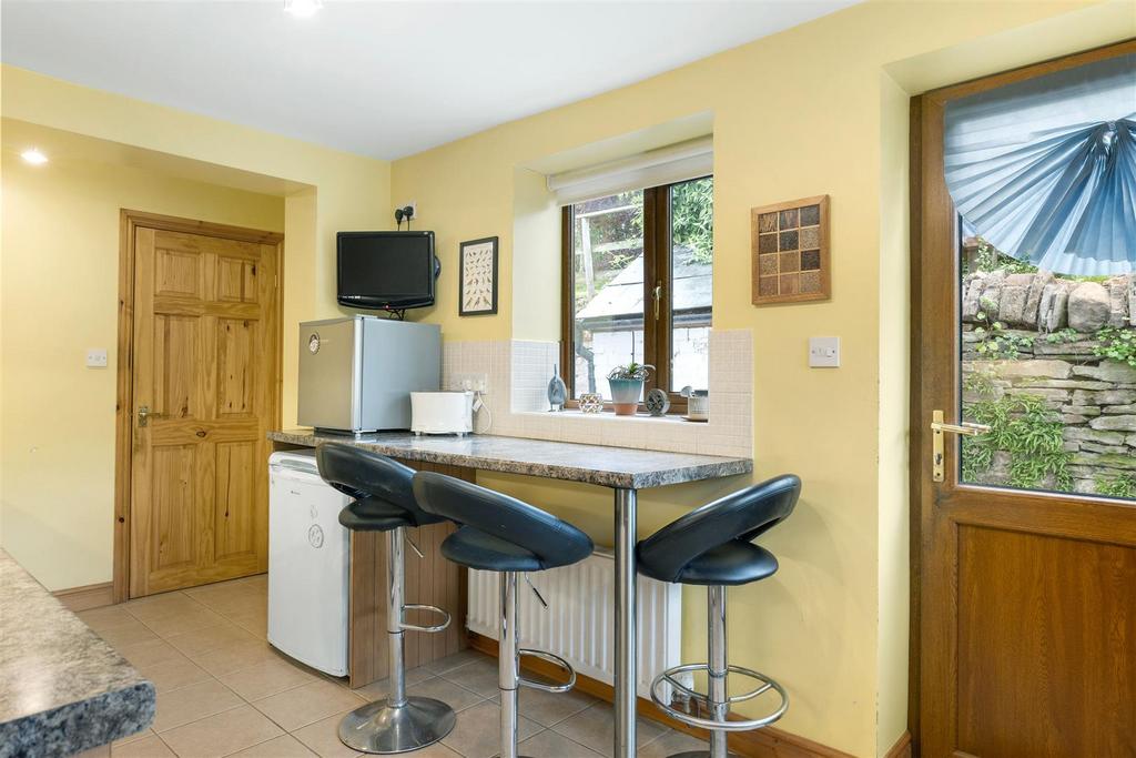 0717 Cokesyeld Cottage,-19.jpg