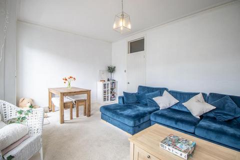 1 bedroom flat for sale, Inverness Avenue, Westcliff-on-Sea SS0