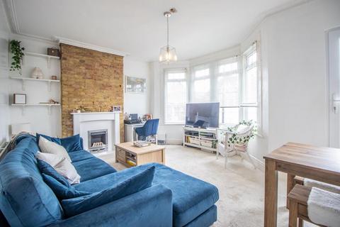 1 bedroom flat for sale, Inverness Avenue, Westcliff-on-Sea SS0