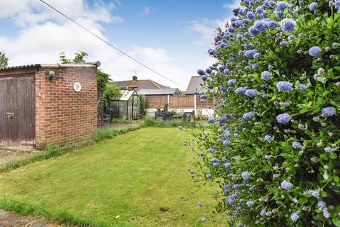 2 bedroom semi-detached bungalow for sale, Almond Walk, Canvey Island