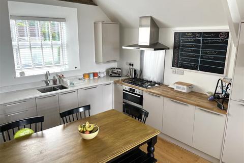 4 bedroom cottage for sale, Highlands Road, Portishead