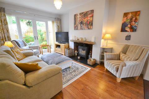 16 Fern Close, Southwell, NG25 0DB