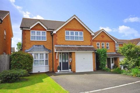 4 bedroom detached house for sale, Darwell Drive, Stone Cross, Pevensey