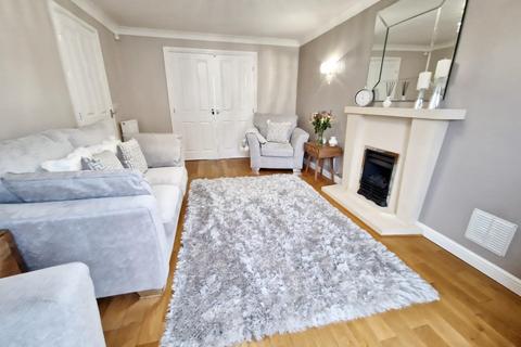 4 bedroom detached house for sale, Bluebell Drive, Llanharan, Pontyclun