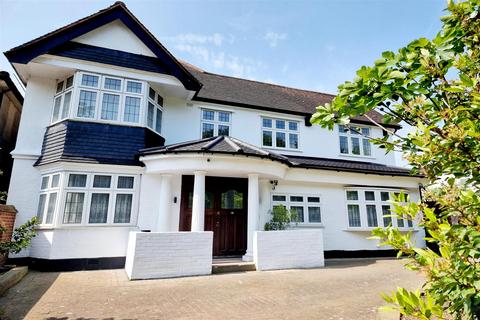 5 bedroom detached house for sale, Chase Side, Southgate, London