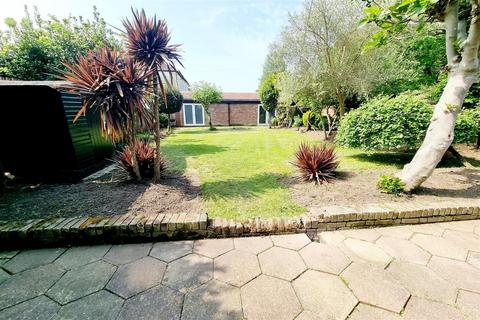 5 bedroom detached house for sale, Chase Side, Southgate, N14