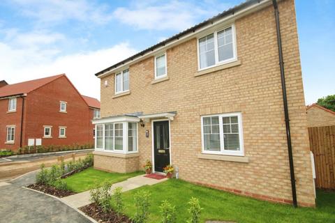 4 bedroom detached house to rent, Red Admiral Way, Knaresborough, HG5 0FS