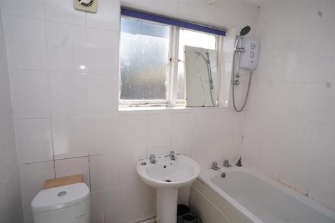 3 bedroom maisonette to rent, Summer Street, Sheffield, S3 7NS