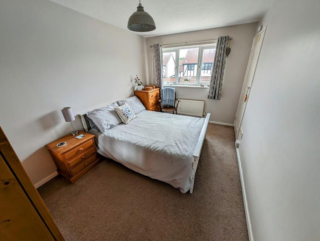 21 a PARNALL BED 1 2.jpg