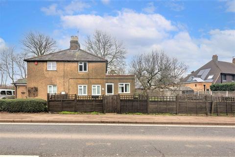 2 bedroom semi-detached house for sale, The Ridgeway, Enfield