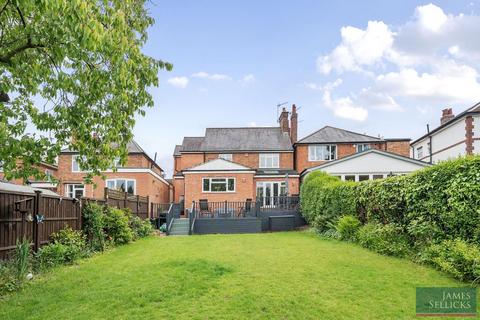 31 Shanklin Drive, Leicester, LE2 3RH