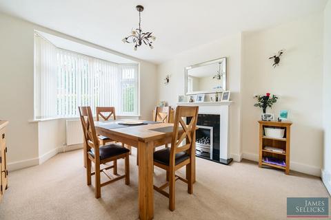 31 Shanklin Drive, Leicester, LE2 3RH