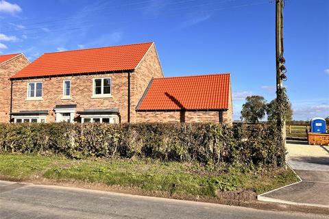 4 bedroom detached house for sale, Carr Lane, Sutton-on-the-Forrest