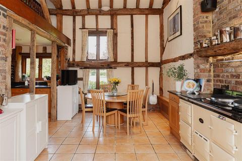 6 bedroom detached house for sale, Hartswood Farm Barns, Reigate