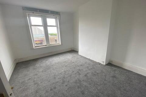 2 bedroom flat to rent, Queen Victoria Street, Gateshead, Tyne and Wear
