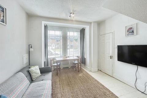 1 bedroom flat to rent, Cavendish Road, Herne Bay