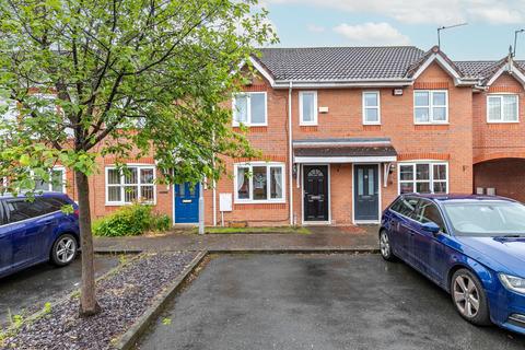 2 bedroom terraced house to rent, Drayford Close, Manchester