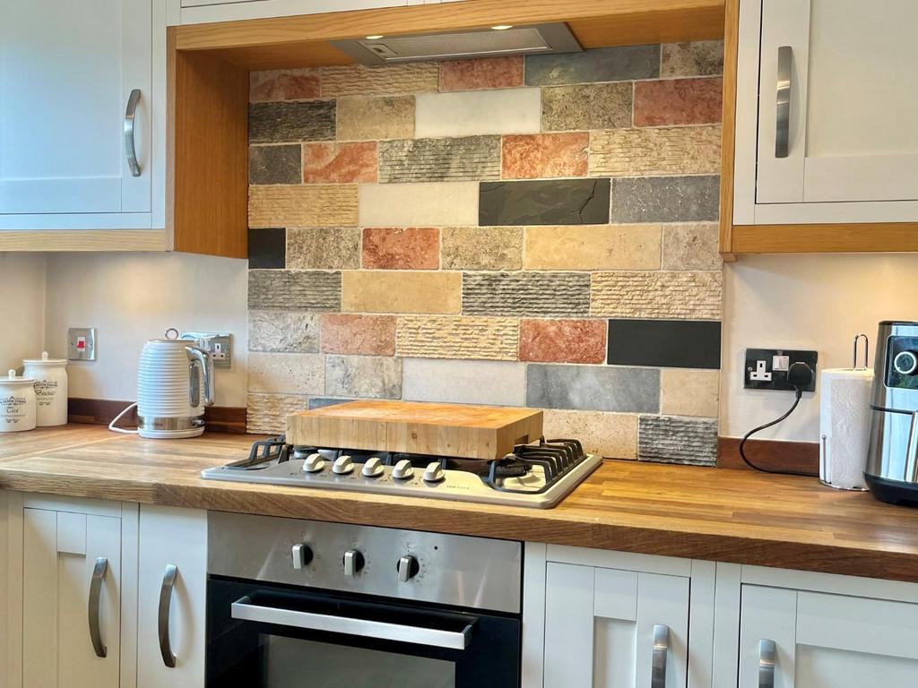 Kitchen 1.jpg