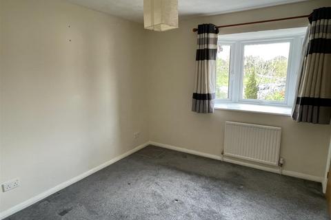 2 bedroom terraced house to rent, Chardstock Close, Exeter EX1