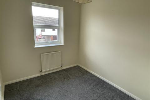 2 bedroom terraced house to rent, Chardstock Close, Exeter EX1