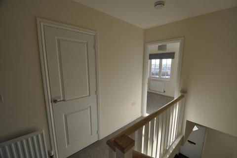 2 bedroom terraced house to rent, Pollards Close, Exeter EX4