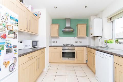 2 bedroom flat for sale, Bell Maker Court, St Pauls Way, London